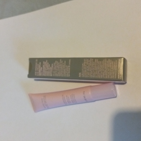 Mary Kay Age Minimize 3D Eye Cream $40 - Picture 2 of 4